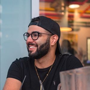 Meet your Posher, Hugo